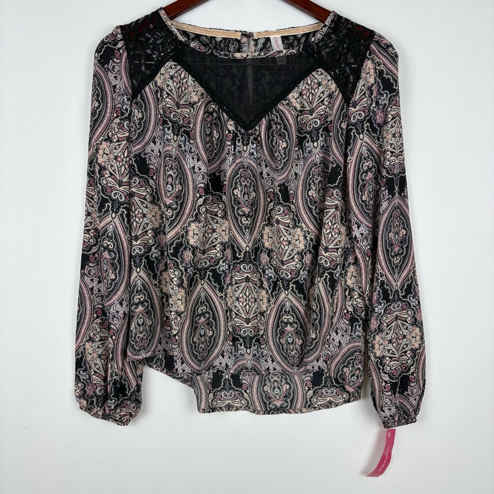 NWT‎ Xhilaration Lace Sheer Patterned Blouse